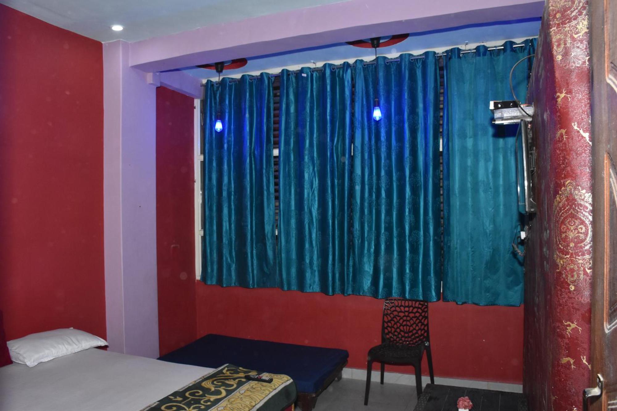 Veda'S Grand P.G Otel Varanasi Dış mekan fotoğraf