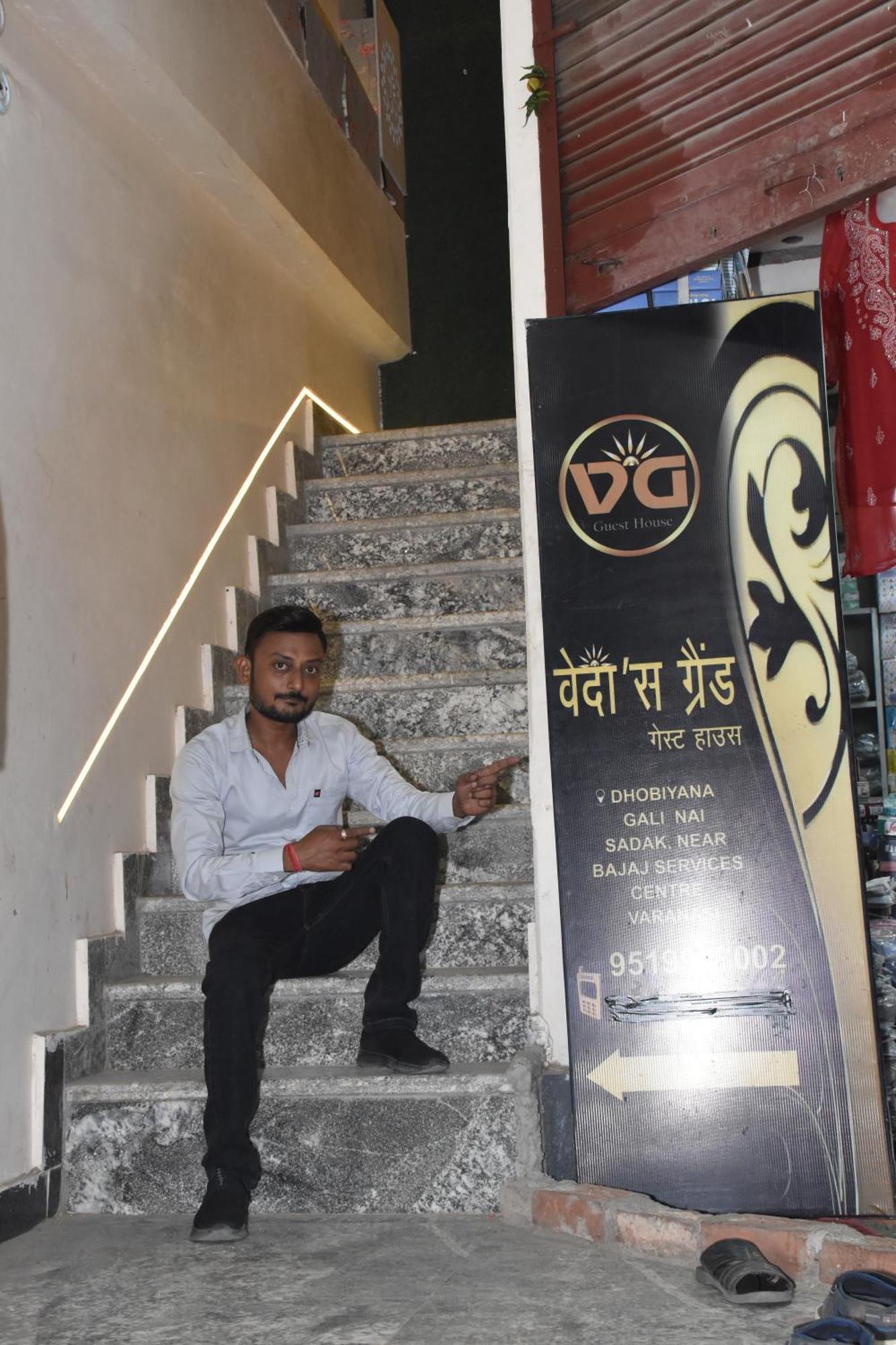 Veda'S Grand P.G Otel Varanasi Dış mekan fotoğraf